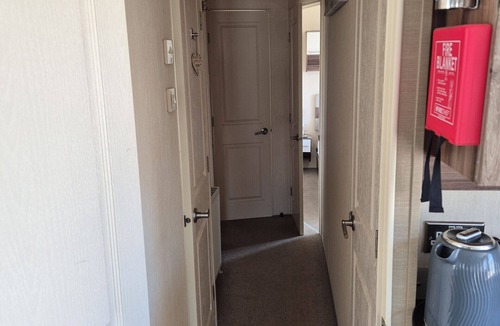 Camber House | Weeping Willow - 3 bedrooms with decking sleeps 8