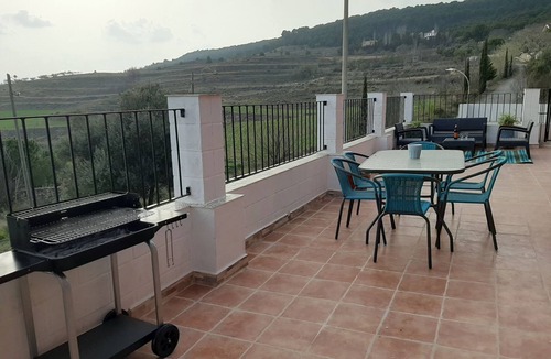 Borja House | Weingut "Garnacha de Borja". by Interhome