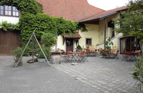 Seinsheim Hotel | Weingut Schilling