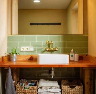 Rognitz Apartment | Weiträumiges, helles Studio mit Naturblick