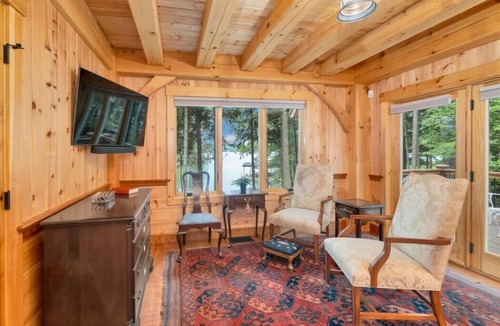 Meredith House | Wekepeke Point Estate on Lake Winnipesaukee