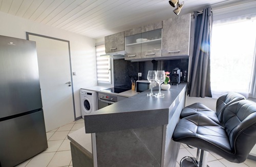 Chatillon-sur-Chalaronne Apartment | Welcome to Le Cocon Châtillonais apartment in the center of Châtillon sur Chalaronne