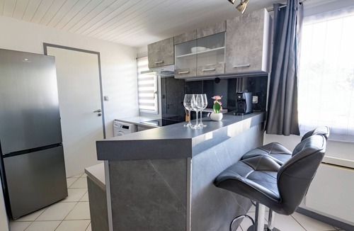 Chatillon-sur-Chalaronne Apartment | Welcome to Le Cocon Châtillonais apartment in the center of Châtillon sur Chalaronne
