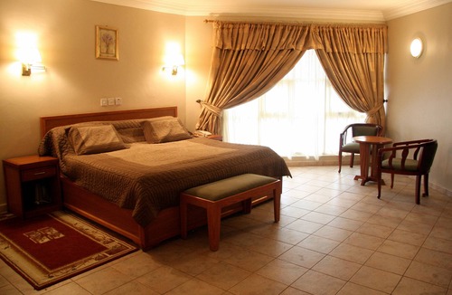 Oshodi-Isolo Hotel | Welcome Centre & Hotels