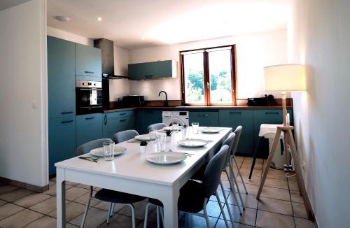 Vert-le-Grand Apartment | Welcome Home