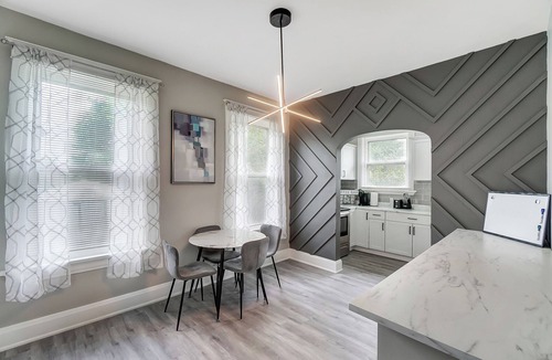 Roselawn Finance House | Welcome Home to this stylish entrainment home! Families, traveling professionals