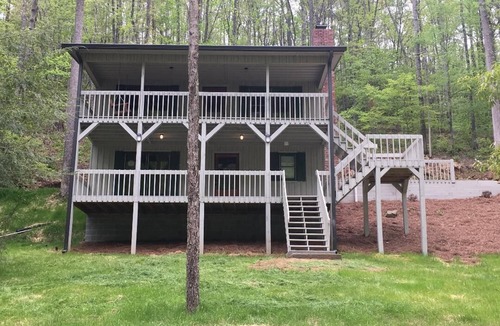 Talking Rock Cabin | Welcome to a Perfectly Remote Secluded Creekside Cabin w/walk in creek access