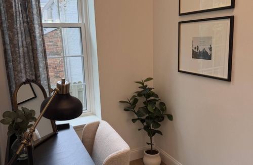Lawrenceburg Apartment | Welcome to East High - A Charmingly Modern Stay in Lawrenceburg