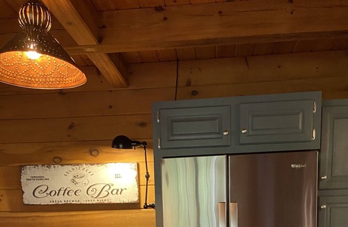 Tamassee Cabin | Welcome to Goldilocks' Cozy and "Just Right" Cabin