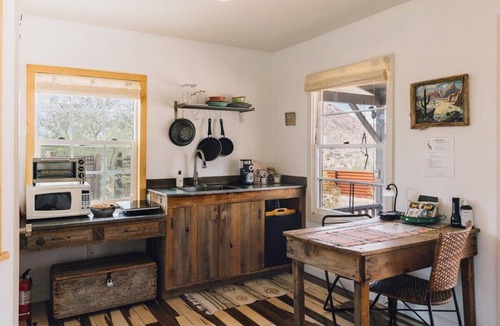 Joshua Tree Highlands Cabin | Welcome to Jackrabbit Cabin! Ideally located 5 minutes from JTNP and town of JT.