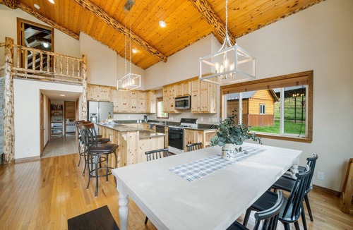 Durango Cabin | Welcome to Lemon Lodge! Relax and unwind in this private and secluded cabin.