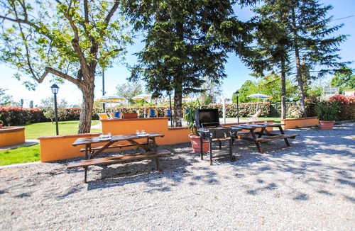 Margine Coperta-Traversagna Apartment | Welcome to Montecantini Terme Look forward to a relaxing holiday in this cosy holiday apartment.