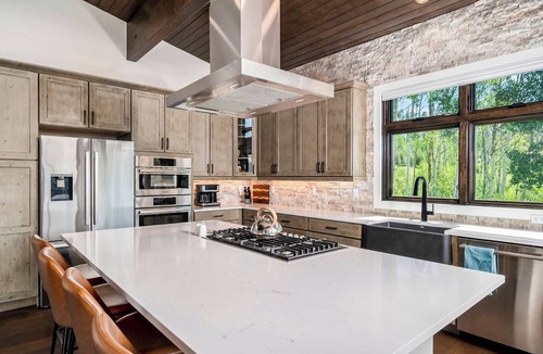 Rendezvous House | Welcome to Moose Tracks – Your Luxurious Mountain Escape in Colorado!