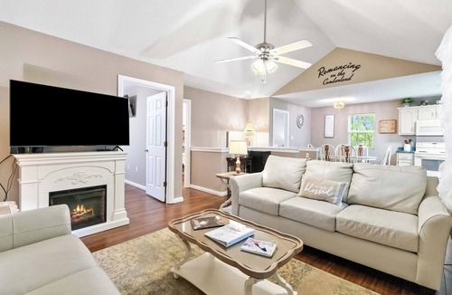 Sloans Valley House | Welcome to “Romancing On The Cumberland” – Your Perfect Romantic Getaway!