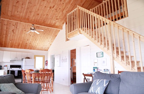 Maximeville Cottage | Welcome to Sand Dollar Beach House!