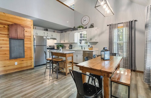 Sloans Valley House | Welcome to “Stealing Time” – Your Cozy Getaway