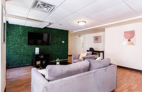 Old Louisville Apartment | Welcome to the first-class 2BR 1Bath apt in the very heart of Louisville, KY