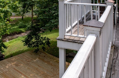 Sutton Bed & Breakfast | Welcome to the historic Elk River Hotel & Cafe! Located riverfront on the beautiful Elk River, and just 2 miles from I-79, you are moments away from all that the Sutton area has to offer. Guest in town to enjoy the gorgeous outdoor scenery and recrea