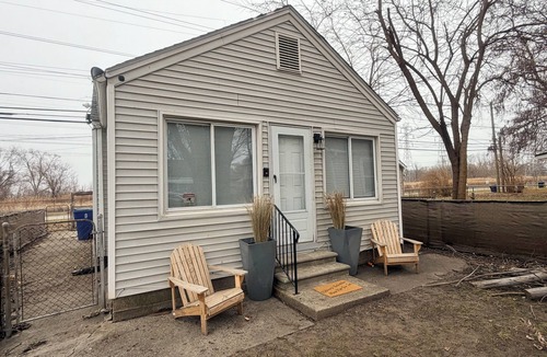River Rouge House | Welcome To TheDashDen: A Cozy Cottage Getaway