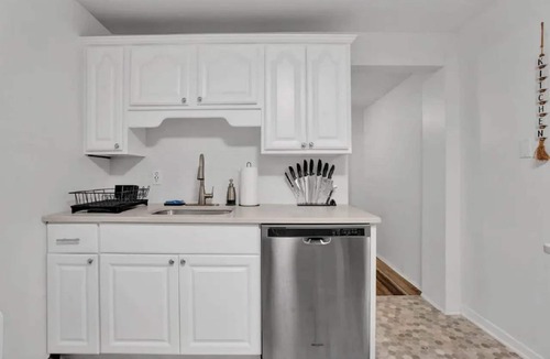 Downtown Historic District House | Welcome to this charming townhouse located in the heart of Easton, Pennsylvania!