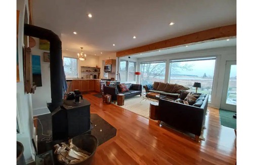 LaHave House | Welcome to Trois-eaux, three waters!