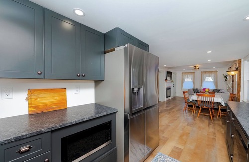 Berwick House | Welcome to Willow Brook Farm. A completely updated 1790 farmhouse!