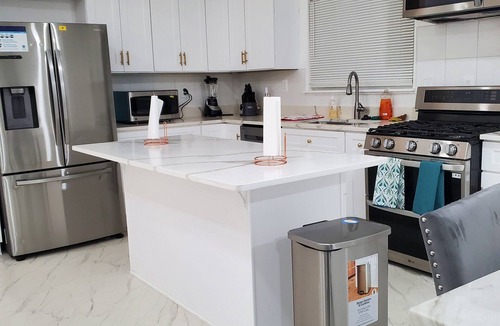 Hillandale House | Welcome to your home-away-from-home, with comfortable sleeping arrangements.