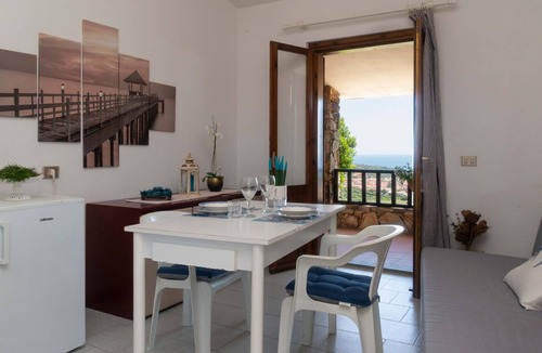 Agrustos Apartment | Welcomely - Casa Della Luna