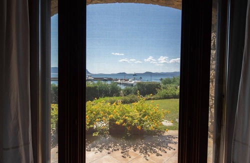 Baia Caddinas Villa | Welcomely - Villa Acqua Marina