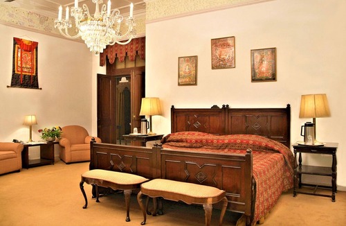 Gunehr Hotel | WelcomHeritage Taragarh Palace