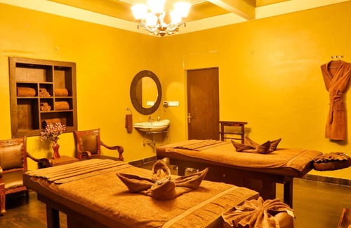 Bani Park Hotel | WelcomHeritage Traditional Haveli