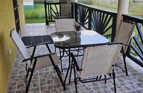 Christie Apartment | Welcoming 1-bedroom apartment in St Thomas.