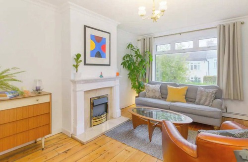 Brislington Apartment | Welcoming 2BD House - Brislington