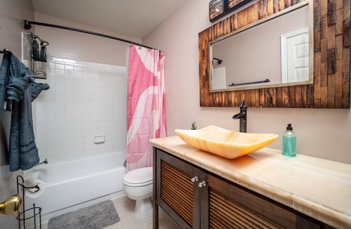 West Springfield House | Welcoming Spacious & Trendy Springfield VA Townhome