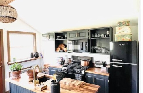 Guilford House | 🌾Welcoming Tiny Home! Downtown & Beachy☀️