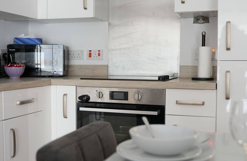 Niddrie House | Welcoming Two-Bedroom Edinburgh Home