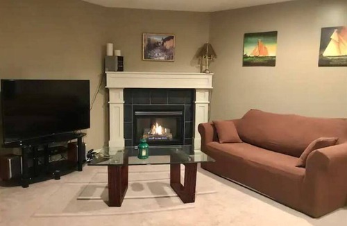 West Springs Apartment | Welcoming Walkout Basement 2-bedroom Suite