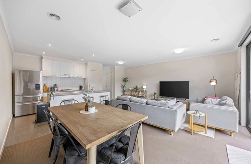 Alfredton Condo | Welcoming Willoby Apartment, Ballarat