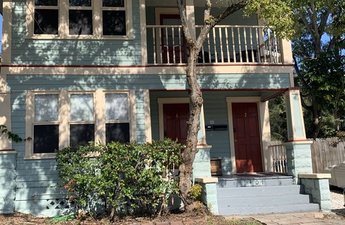 Historic Uptown Apartment | Well-appointed apartment close to the waterfront and downtown