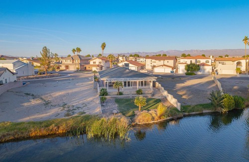 Colorado Shores House | Well-appointed home just steps from the Colorado river!