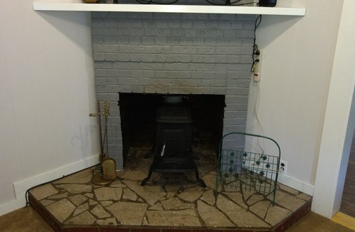 Lynch House | Well-Appointed, Mountain Retreat in Historic City.