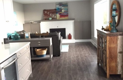 Hunts Point House | WELL-APPOINTED OCEAN-FRONT BEACH HOUSE near Summerville Beach, Nova Scotia