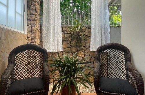 Ciudad Colon House | Well-appointed private 3 bedroom house - fast wifi, attached garage, laundry & +