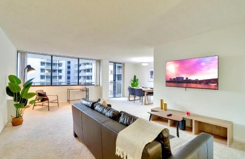 Crystal City Apartment | Well-Equipped Apartment Close to Metro Station