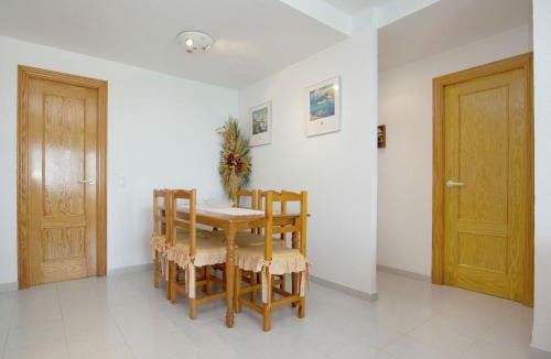 Vinaros Apartment | Well-kept apartment with views of the sea, two swimming pools near Vinaròs