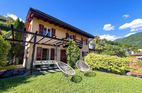 Brione sopra Minusio House | Well-maintained detached house on a sunny slope with magnificent panoramic views
