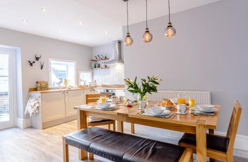 Rothbury House | Well Strand