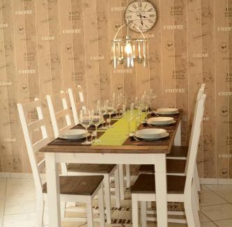 Waldkonigen Apartment | Wellness-Ferienwohnung-EifelErnstbergblick 1