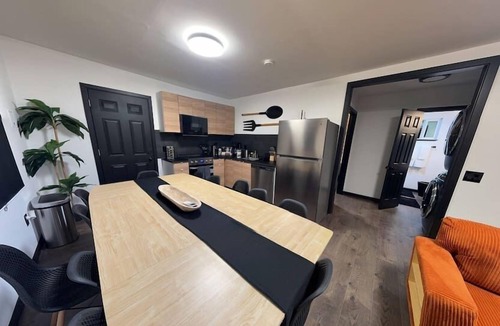 Downtown Phoenix House | Wellness&Spa Retreat sleeps 19