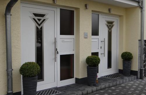 Ortenberg Apartment | WellnessLoft mit Sauna und Garten